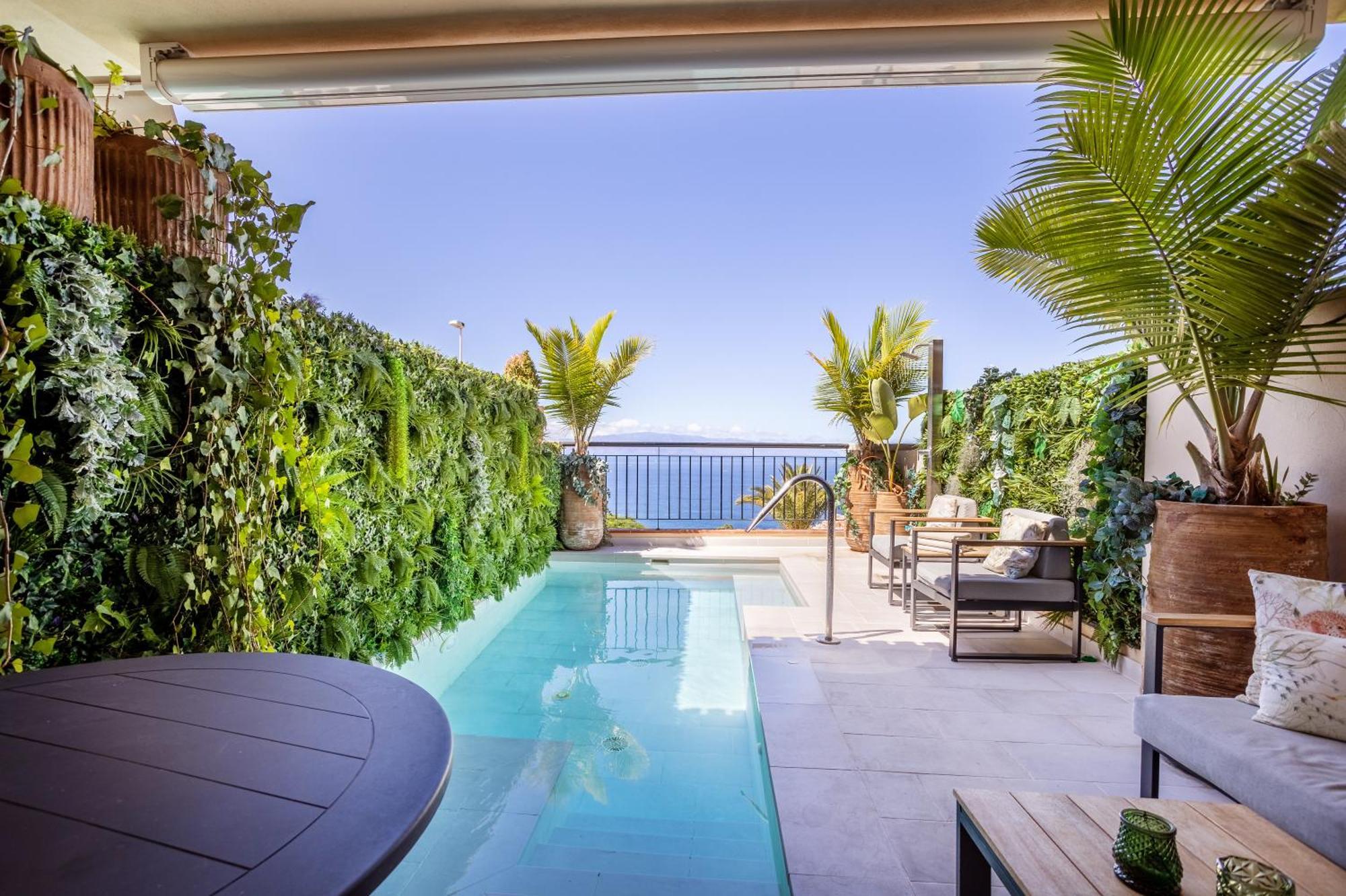 Sunset - Private Pool Apartament